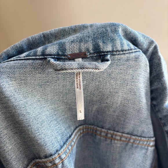 Free People Rumors Light Wash Blue Denim Jean Jacket - Picture 6 of 6